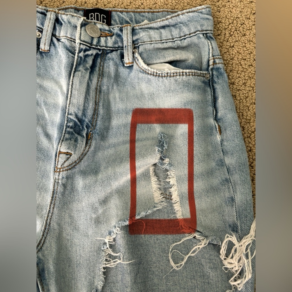 BDG Mom High Rise Jeans - Picture 4 of 4